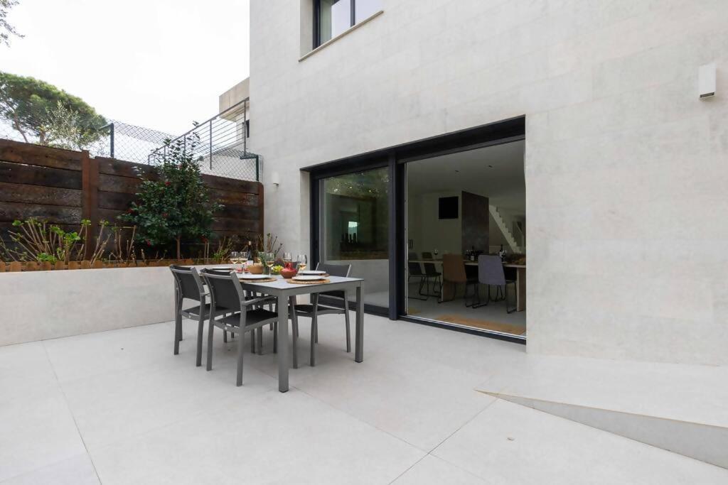 Naramia Sagaro Villa With Poolgarden10 Pax С'Агаро Экстерьер фото